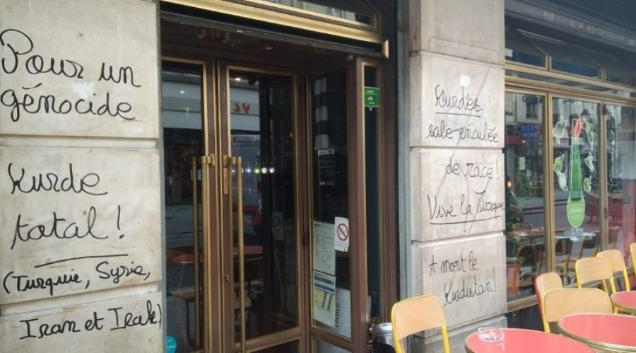 Façade du restaurant Mala Bavo, dans le 2ème arrondissement de Paris