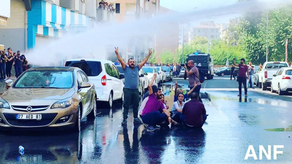 Arrestations arbitraires d’élus du HDP et du BDP ; Vitry proteste auprès de l’ambassadeur de Turquie en France