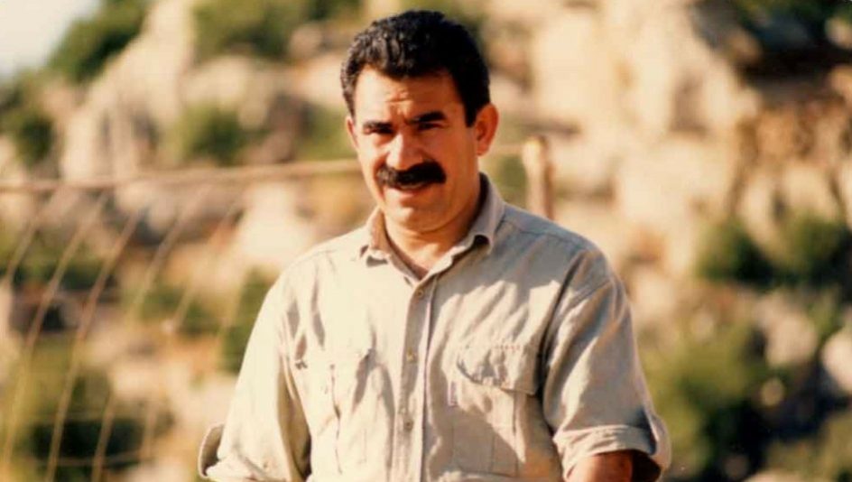 L'équipe juridique du leader kurde Abdullah Öcalan, le cabinet d'avocats Asrın, a publié aujourd’hui une déclaration concernant les rumeurs qui ont commencé à circuler largement hier sur le bien-être d'Abdullah Öcalan. Nous partageons les préoccupations des avocats, ainsi que leur demande raisonnable et juste d'un contact immédiat avec Abdullah Öcalan et ses trois codétenus sur l’île-prison d'İmralı.