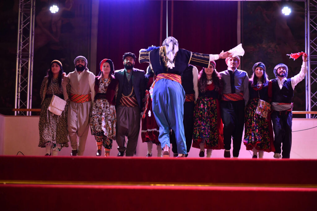 La cérémonie d’inauguration aura lieu dans la prestigieuse salle de spectacle du Carreau du Temple. Elle débutera par un discours d'accueil..